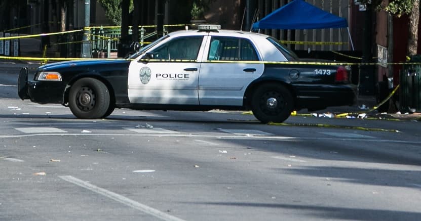 Sospechoso de robo muere tras dispararse en la cabeza en el interior de una patrulla de la Policía de Austin