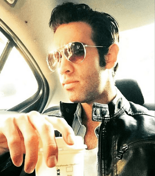 En esta telenovela interpretó a “Tomás Garcés”, su primer villano.