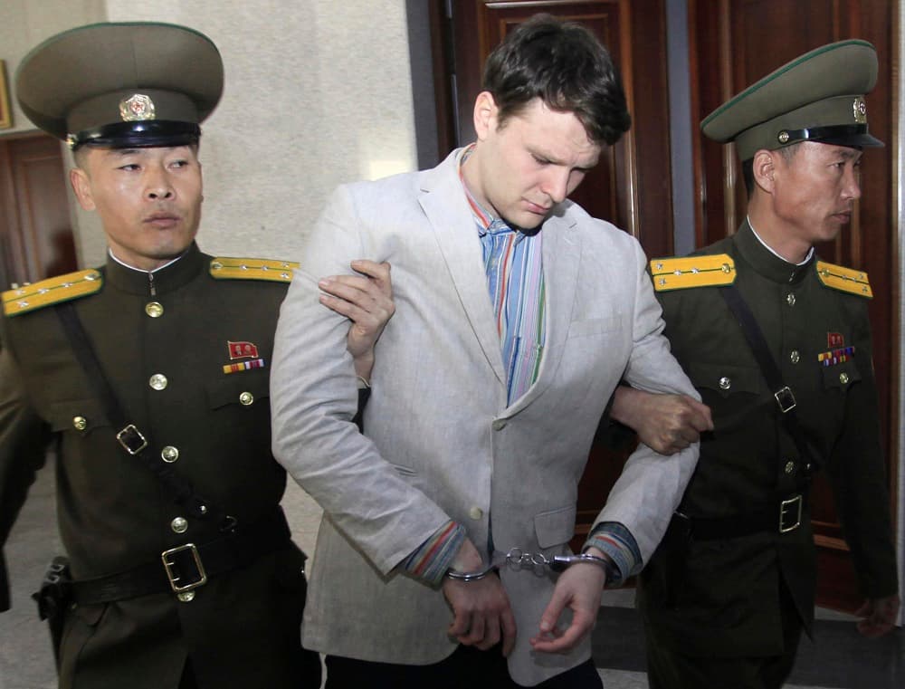 El trágico caso de Otto Warmbier: del "robo de un poster" en Corea del Norte a una prisión que lo dejó con una severa lesión cerebral