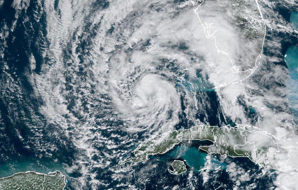 Eta: una inusual tormenta que ha batido récords en noviembre... y que sigue su trayecto tras tocar varias veces tierra 