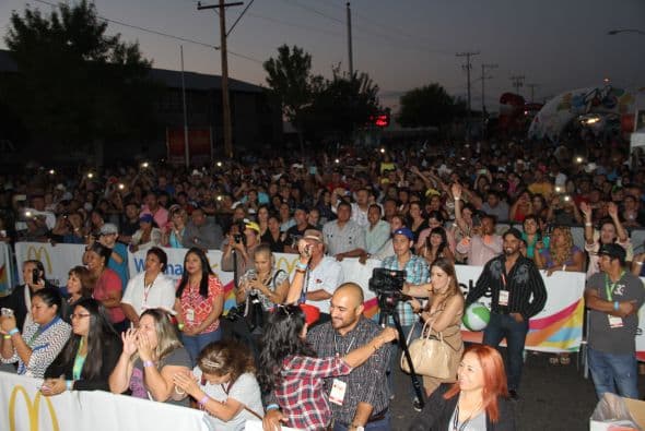 El popular Conjunto Primavera cerró con broche de oro la gran celebración del Latin Grammy Street Party en Phoenix, donde cientos de personas se congregaron desde muy temprano para escucharlos y cantar con ellos.