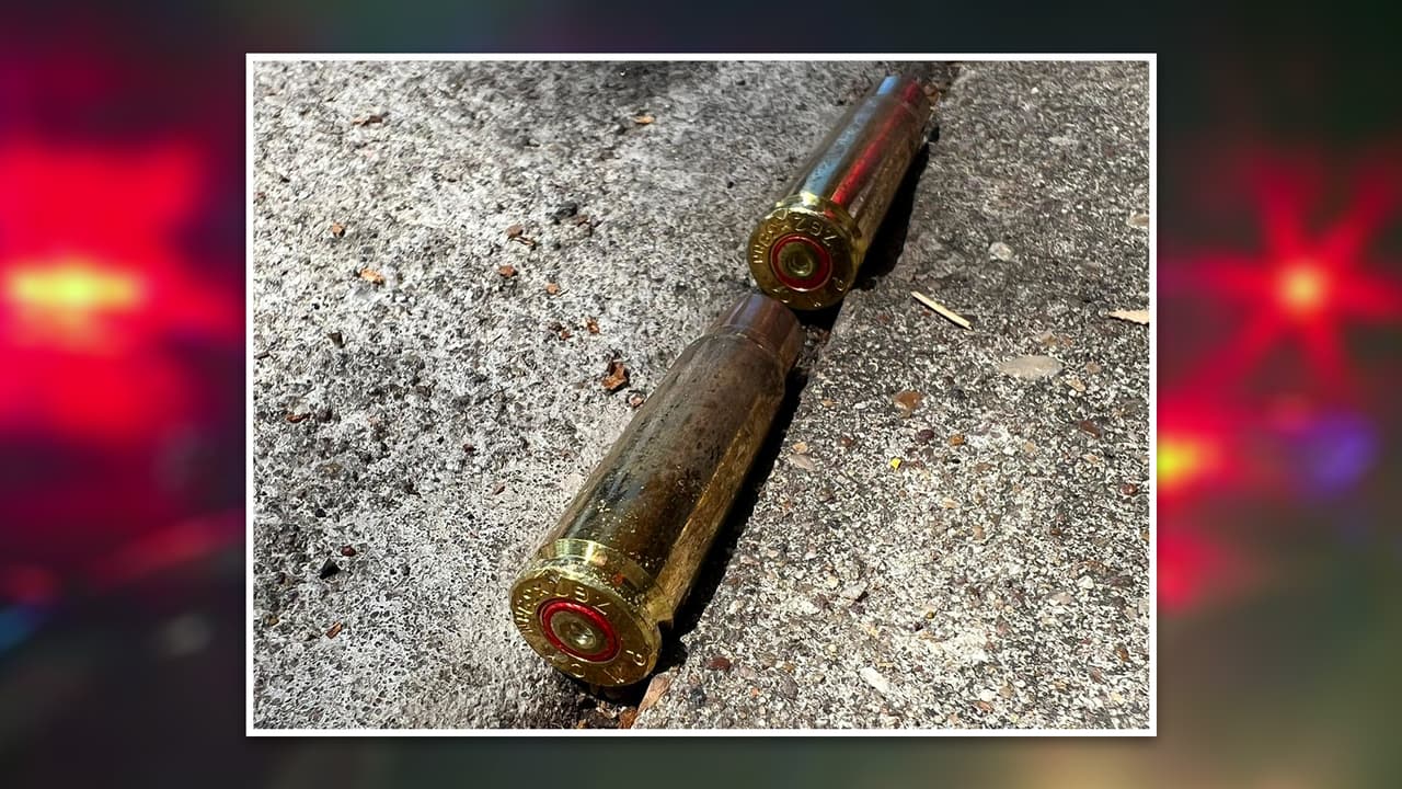 <b>Cuatro personas resultaron con heridas de bala</b>, equipos de emergencia los trasladaron a hospitales cercanos, todos se encuentran 
<b>en estado estable y fuera de peligro</b>.