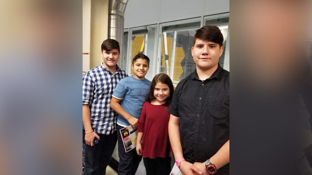 Además, envió un mensaje a la comunidad sobre la importancia de 
<b><a href="https://www.univision.com/local/houston-kxln/lina-hidalgo-condado-harris-rojo-covid-19">vacunarse </a></b>y que no se dejen llevar por informaciones falsas en cuanto a la vacuna en redes sociales y escuchen a los expertos médicos.