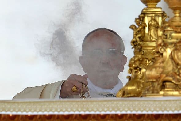 El gran éxito de Francisco ha sido combinar la solemnidad con la alegría.