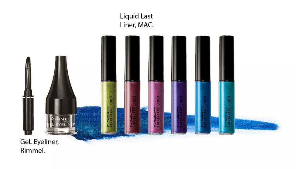 Delineador Al menos que sea una propuesta de maquillaje alternativo, andar con el delineador corrido no se ve bien. Elige una fórmula líquida o en gel como estas dos que se fijan perfectamente, resisten al sudor y a la humedad. Recuerda que con el delineador puedes hacer diferentes trazos gruesos y puedes evitar usar una sombra. Los que son coloridos y con brillos son ideales para los festivales.