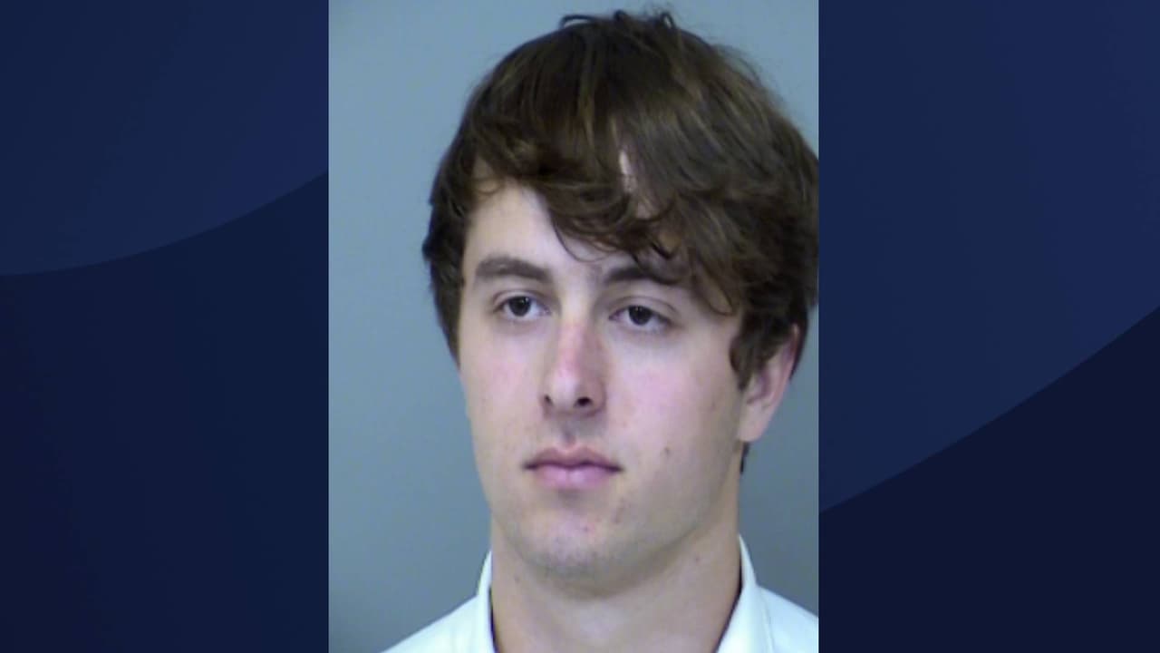 Encuentran materiales utilizados para hacer explosivos en el dormitorio de un estudiante de ASU