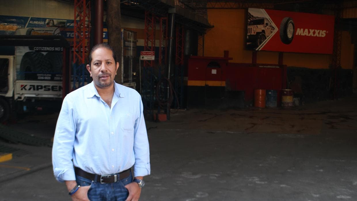 De migrante retornado a candidato: este salvadoreño quiere usar su experiencia para apoyar a los deportados 