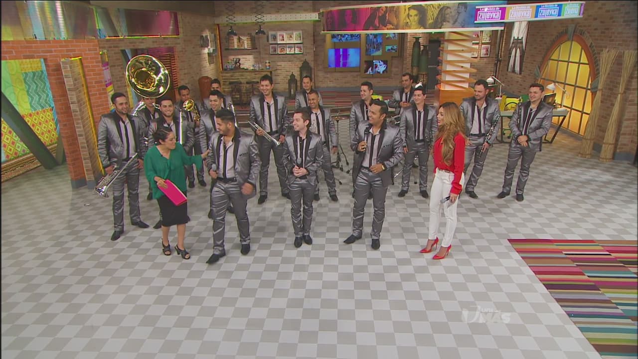 Los guapos musicos estaban felices.