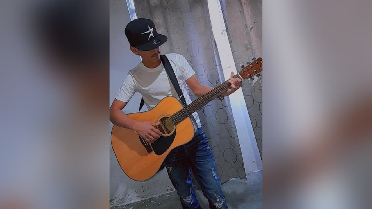 Los informes que ayuden a localizar al joven se pueden proporcionar llamando a la división de personas extraviadas de HPD al número de teléfono 832-394-1840 o al 713-884-3131.