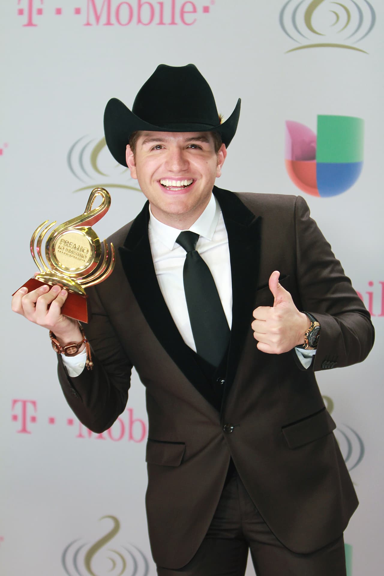 El Dasa, sorprendió en Premio Lo Nuestro 2014 al obtener el galardó de 'Solista o Grupo Regional Revelación del Año', en esa terna aparecieron nombres como Banda La Trakalosa, Código FN y Roberto Junior y su Bandeño.
<br>