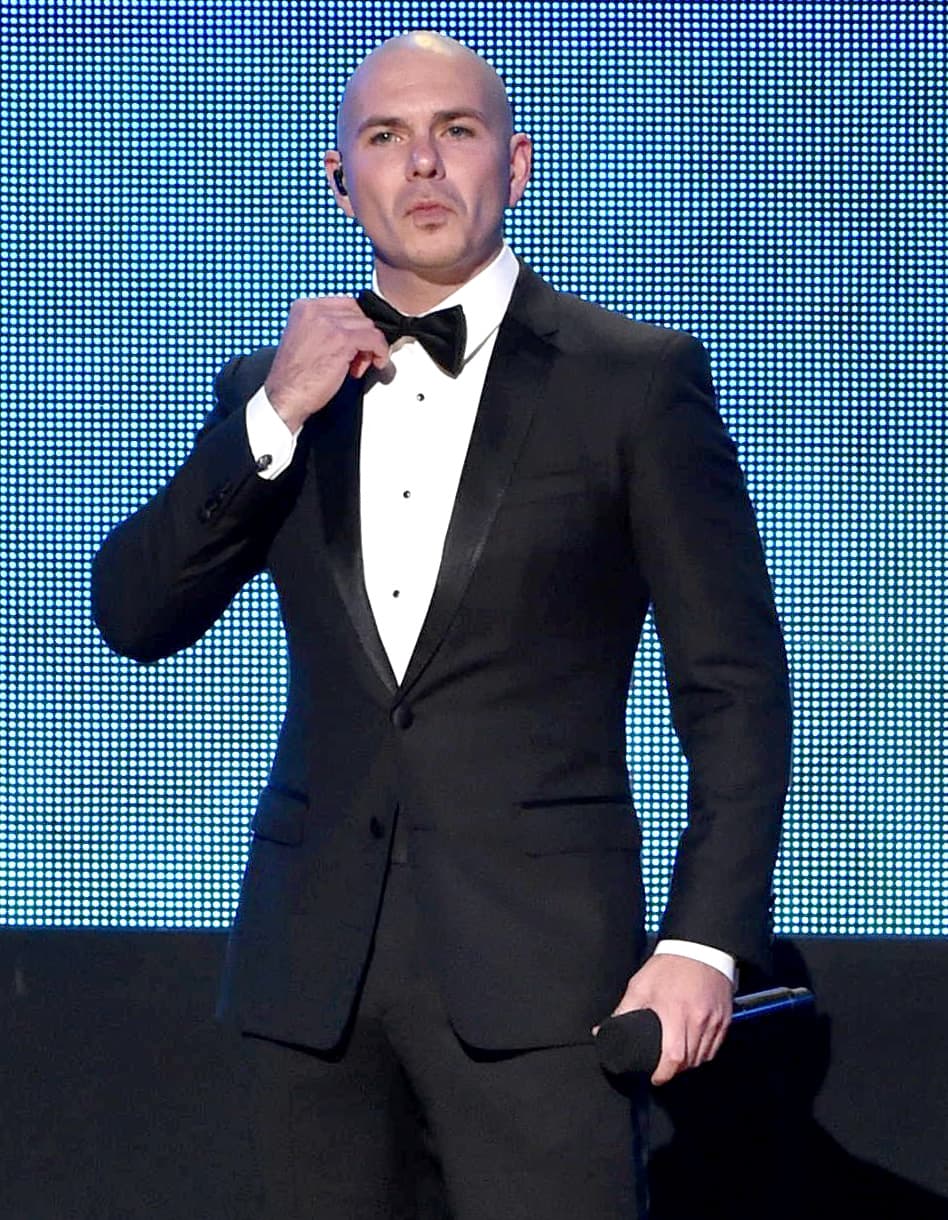 <span class="cms-h3-H3"><b>Pitbull.</b></span> Nominación: Colaboración Del Año Urbano por "Ay Mi Dios".