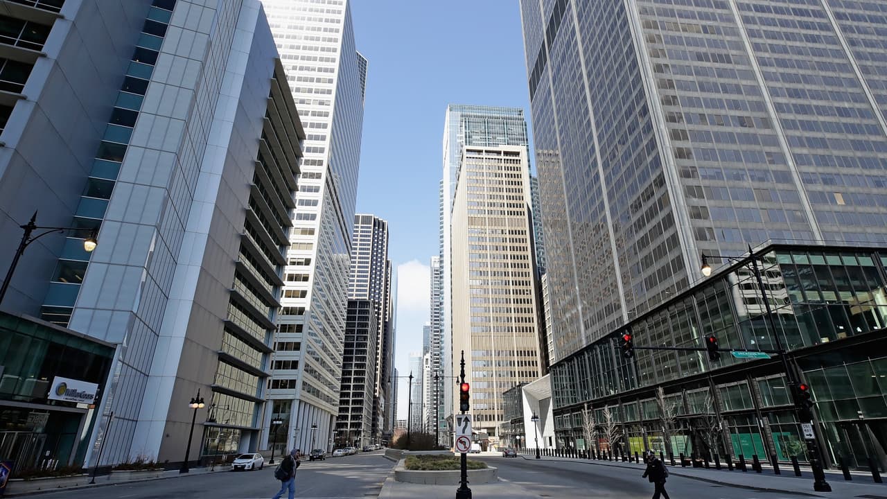 Densa neblina al amanecer del jueves impactando áreas cercanas al Lago Michigan en Chicago