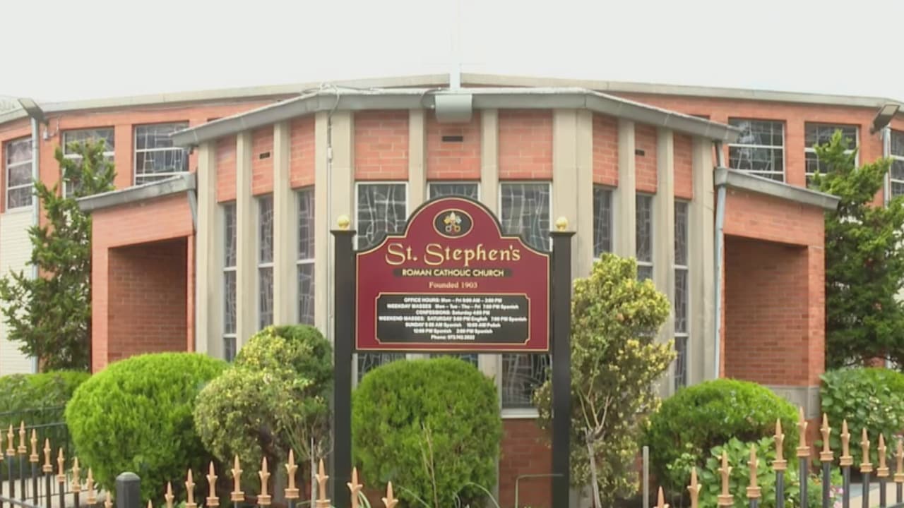 Sacerdote hispano muere en extrañas circunstancias dentro de iglesia de Paterson, Nueva Jersey