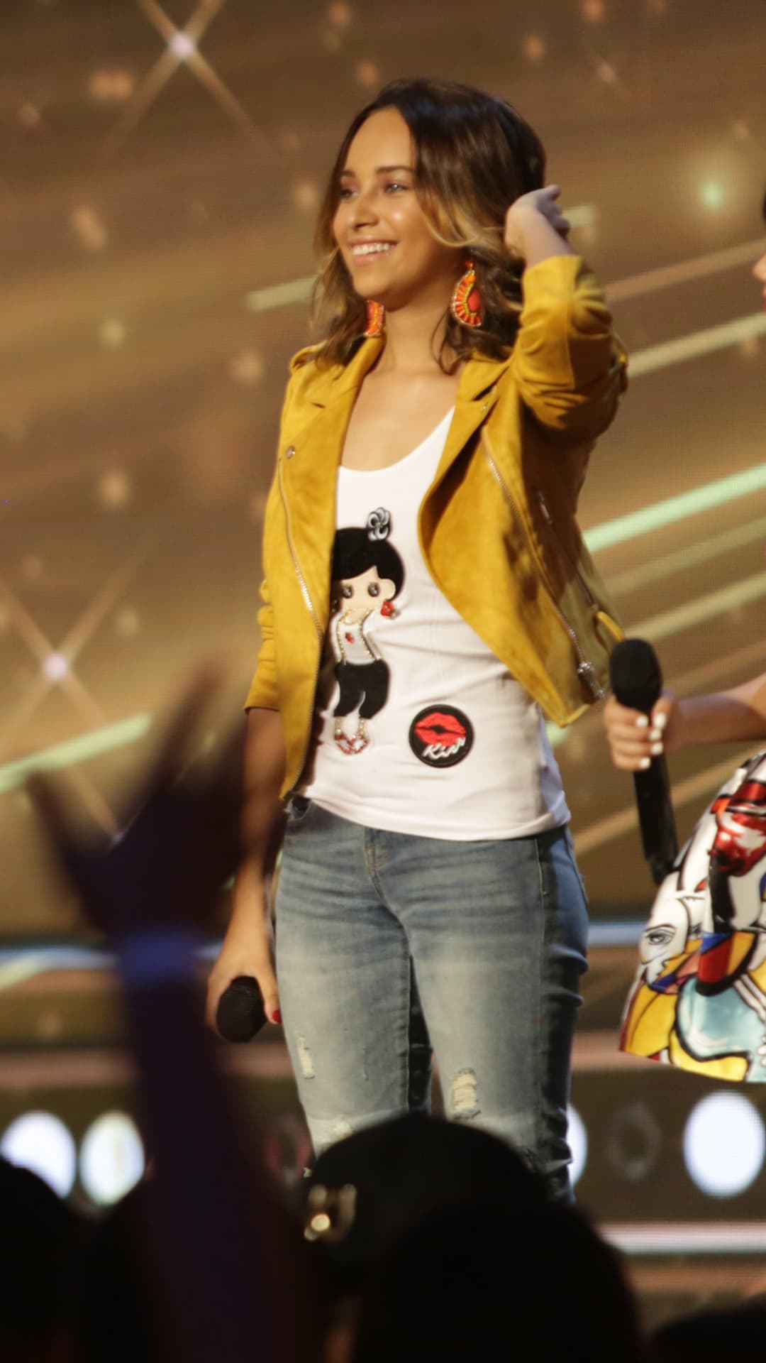 Junto a sus compañeros abrió los shows en vivo con "La Bicicleta" de Carlos Vives y Shakira.
<a href="http://www.univision.com/shows/la-banda/los-chicos-de-la-banda-se-montaron-en-la-bicicleta-de-carlos-vives-y-shakira-video" target="_blank">Mira el video.</a>