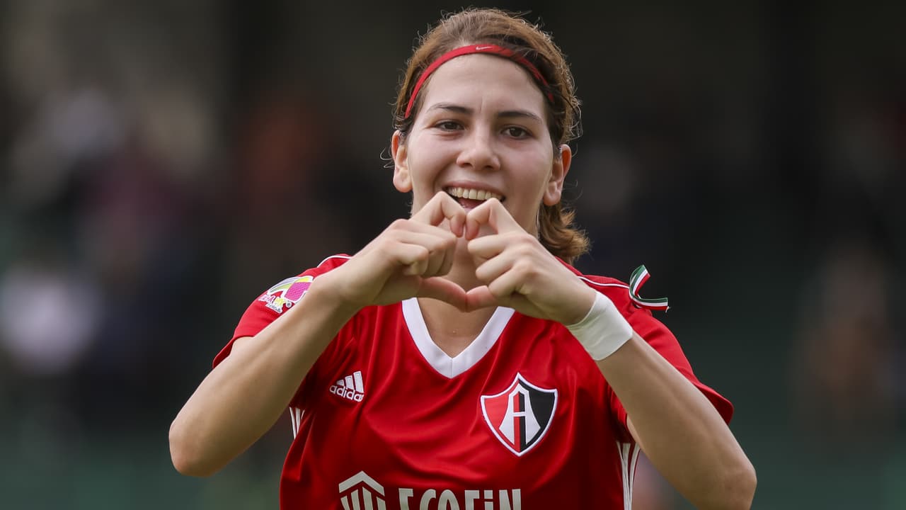 Goleadora del Atlas femenil ganaba 77.50 dólares al mes, no quisieron aumentarle el sueldo y se retira