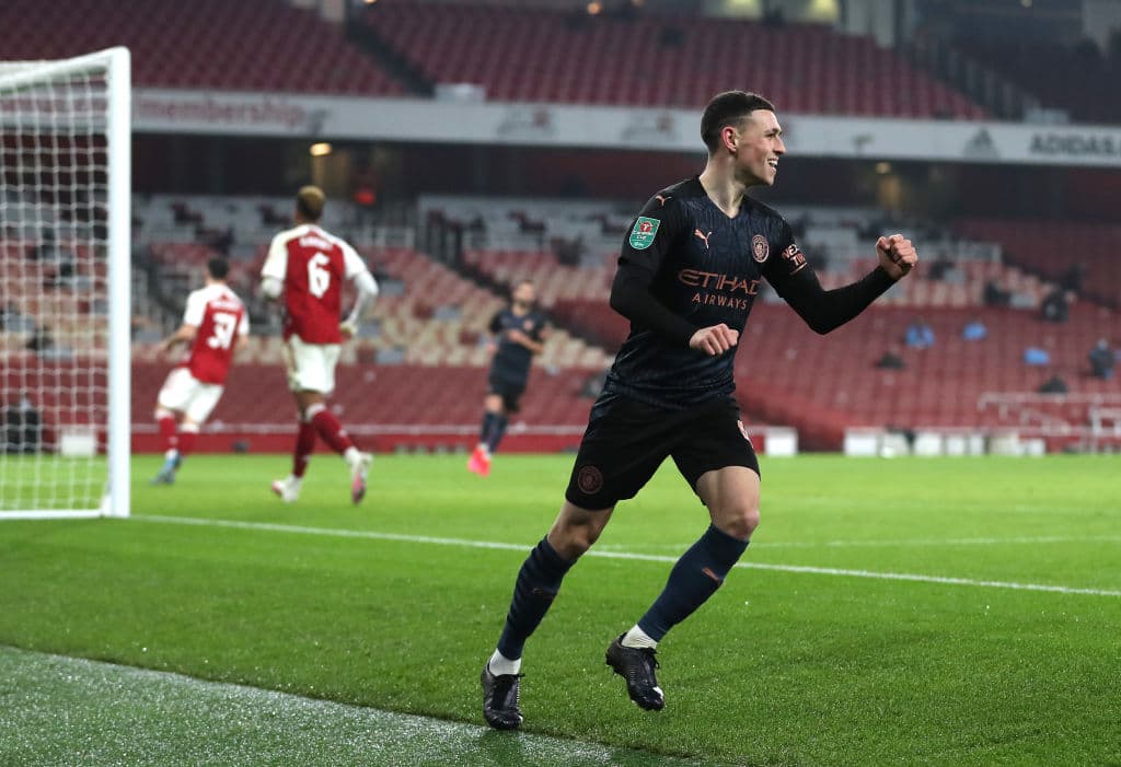 Gabriel Jesus (3’) abrió el marcador para la visita y Lacazette (31’) emparejaba los cartones. Mahrez (54’), Foden (59’) y Laporte (73’) completaron la tremenda goleada en la justa copera.