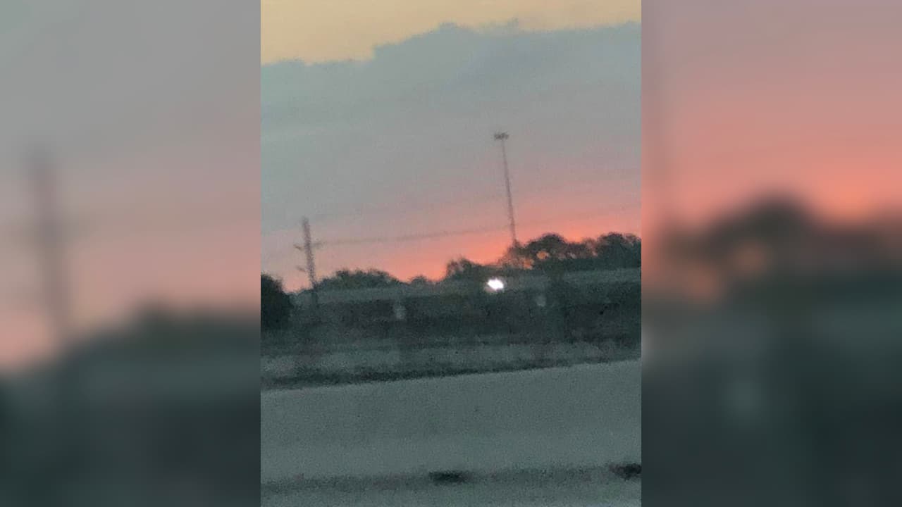 Tere Martínez captó este atardecer en Houston.