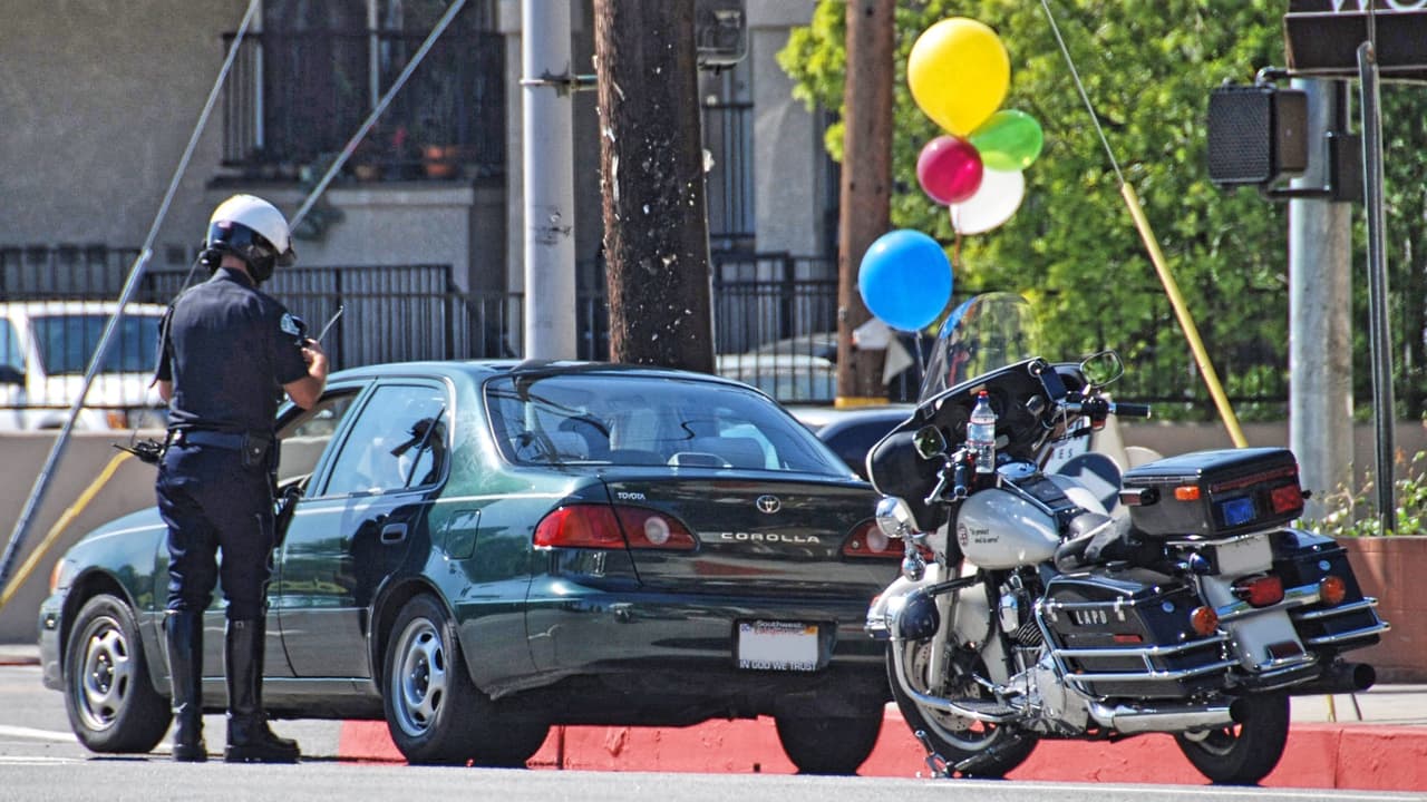 “Hey Siri, me están deteniendo” un acceso directo que activa el iPhone si te para la policía