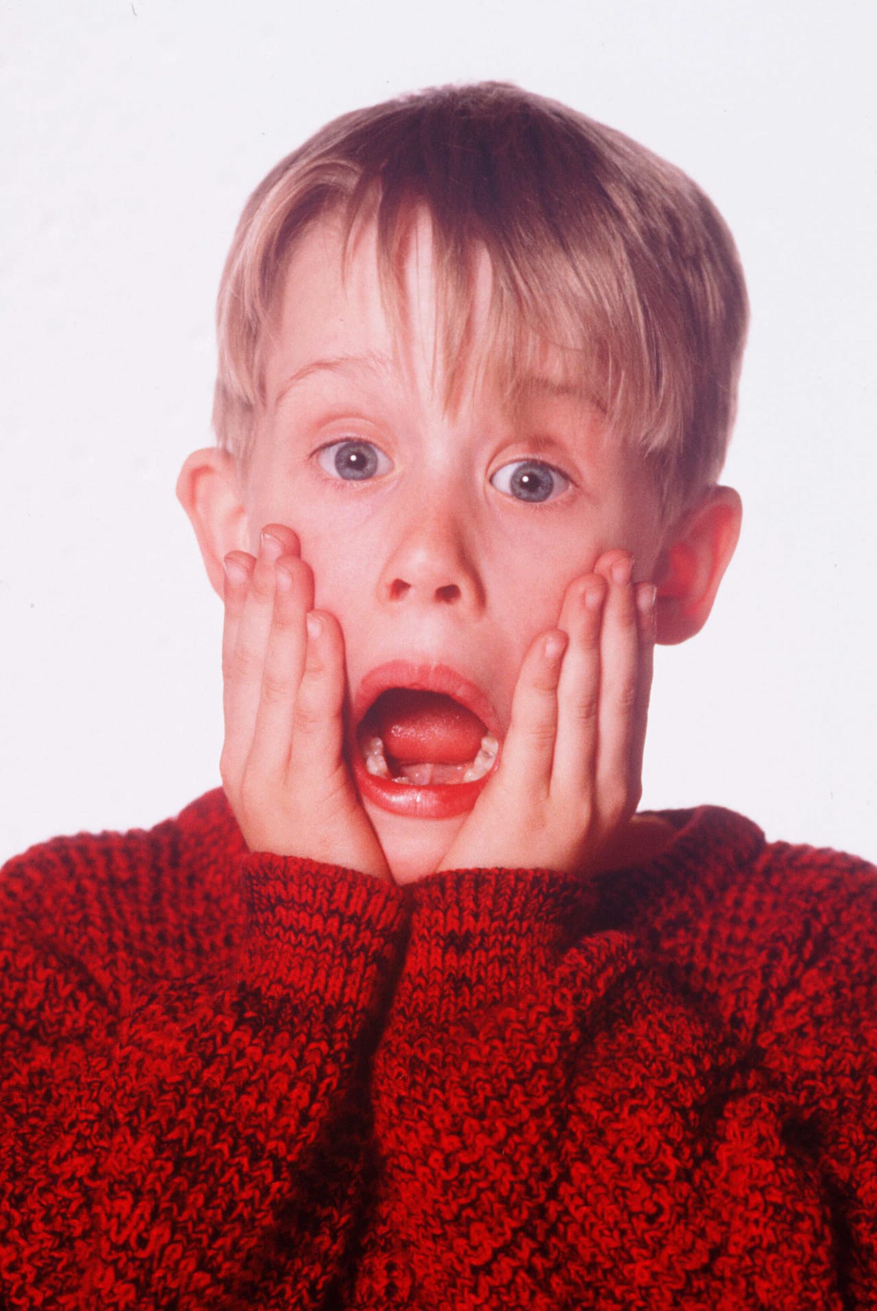 Aunque Macaulay Culkin se volvió popular en 1990, cuando a los 10 años protagonizó 'Home Alone', la cinta que lo catapultó a la fama como Kevin McCallister, su carrera arrancó a los 4 años, cuando tuvo su debut teatral.