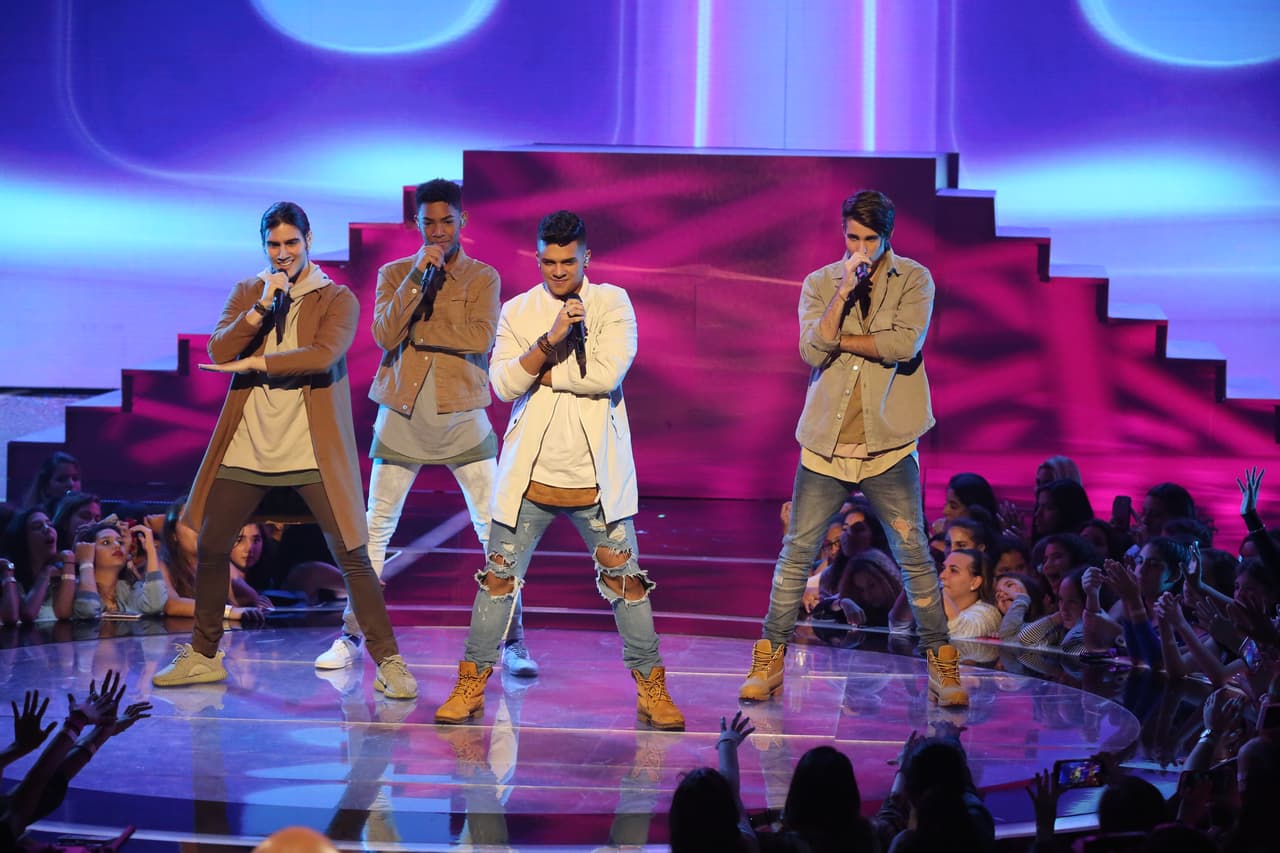 Chicas y chicos formaron bandas en el tercer show en vivo, Félix compartió el reto con Abel, Fabyán y Abdiel.