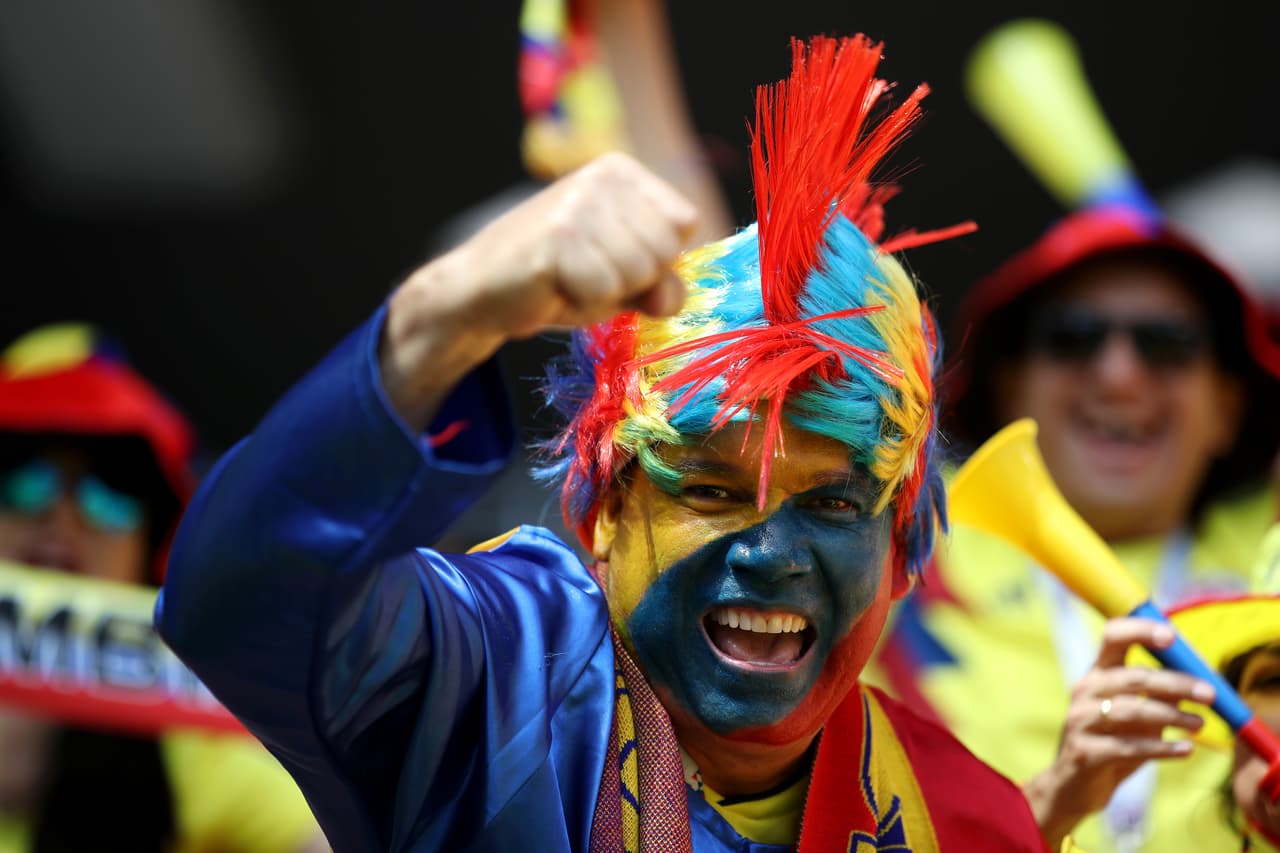 El colorido de la fiesta entre los fanáticos de Colombia y Japón son una expresión de la unidad del fútbol en el arranque del grupo H del Mundial de Rusia 2018.