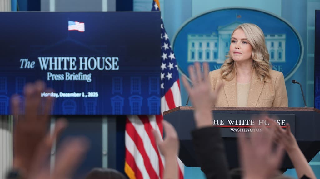 En un minuto: La Casa Blanca se ve obligada a reconocer ataque a sobrevivientes de supuesta 'narcolancha'