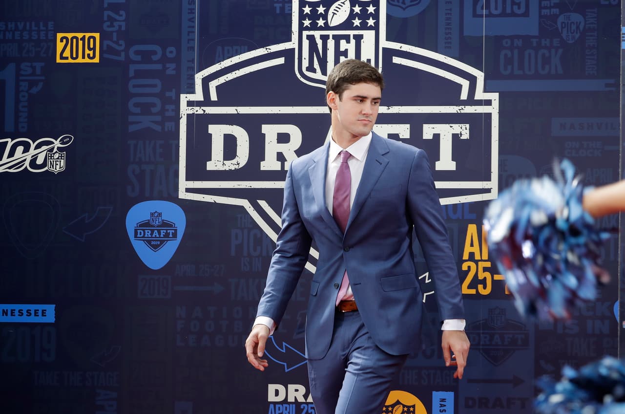 Con gran estilo y clase llegaron a la 'Ciudad de la Música' los futuros héroes de la NFL. Estas son las mejores imágenes de la alfombra roja del NFL Draft 2019.