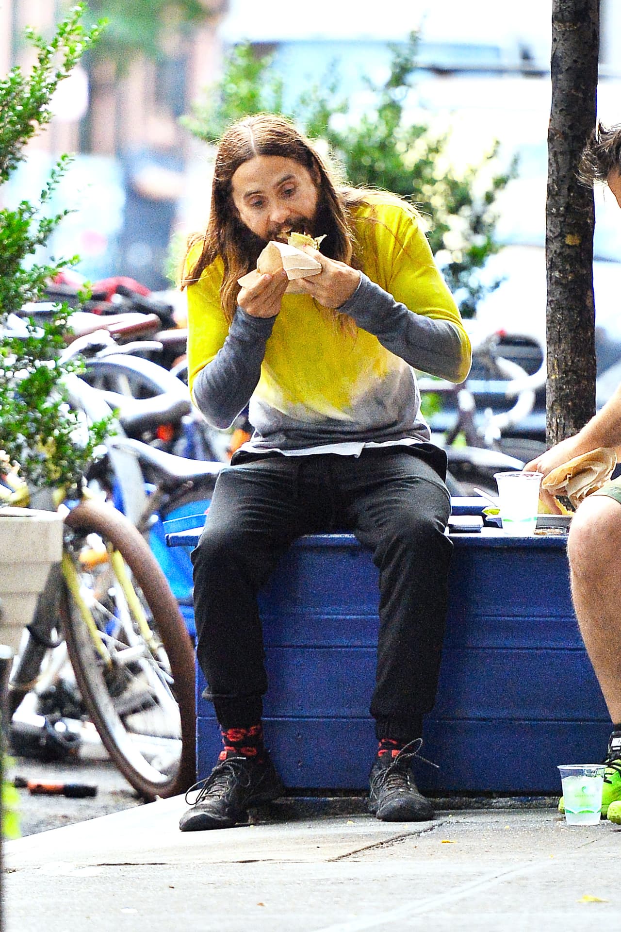 Una, dos, tres mordidas, el asunto era acabar con esa delicia irresistible.