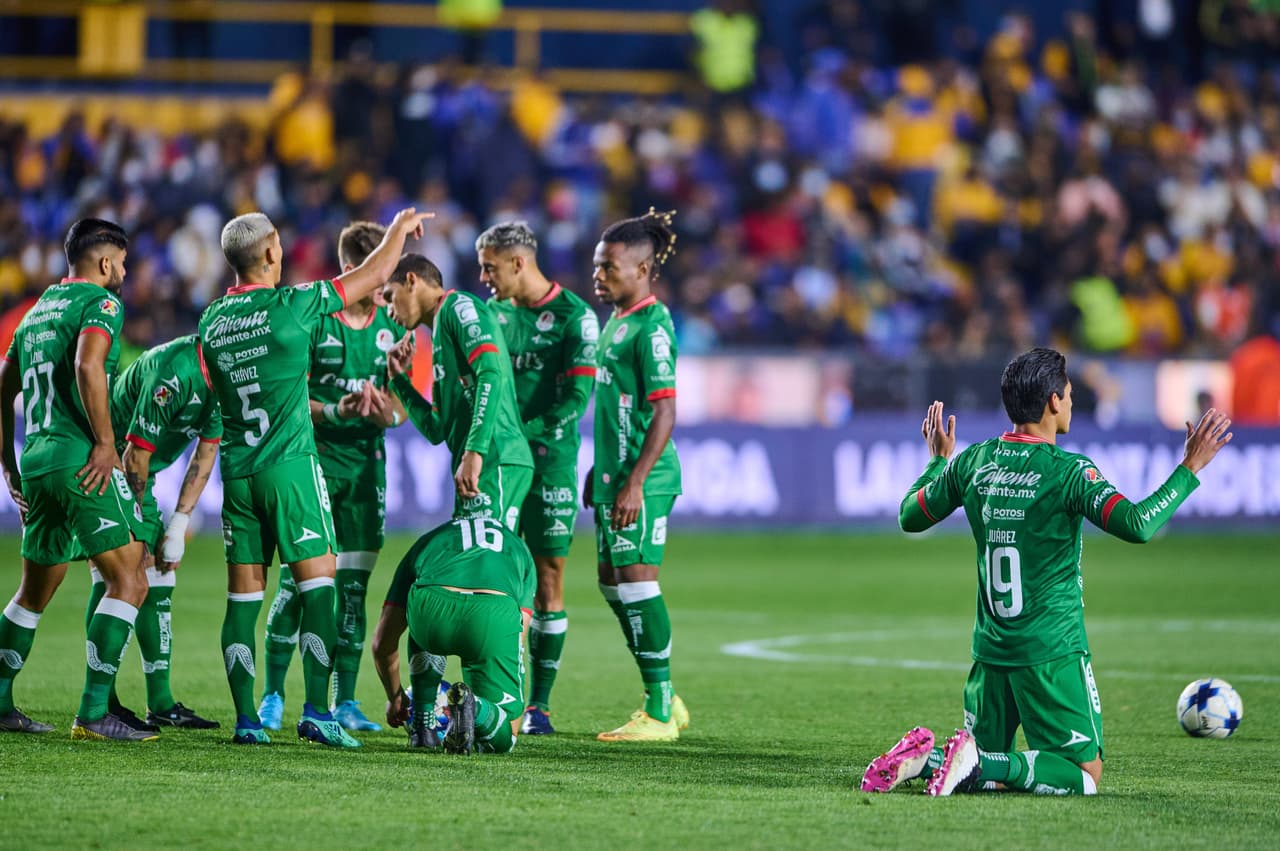 En un partido cerrado los Tigres lograron sacar el triunfo ante San Luis que empezó ganando pero no pudo aguantar el marcador.
