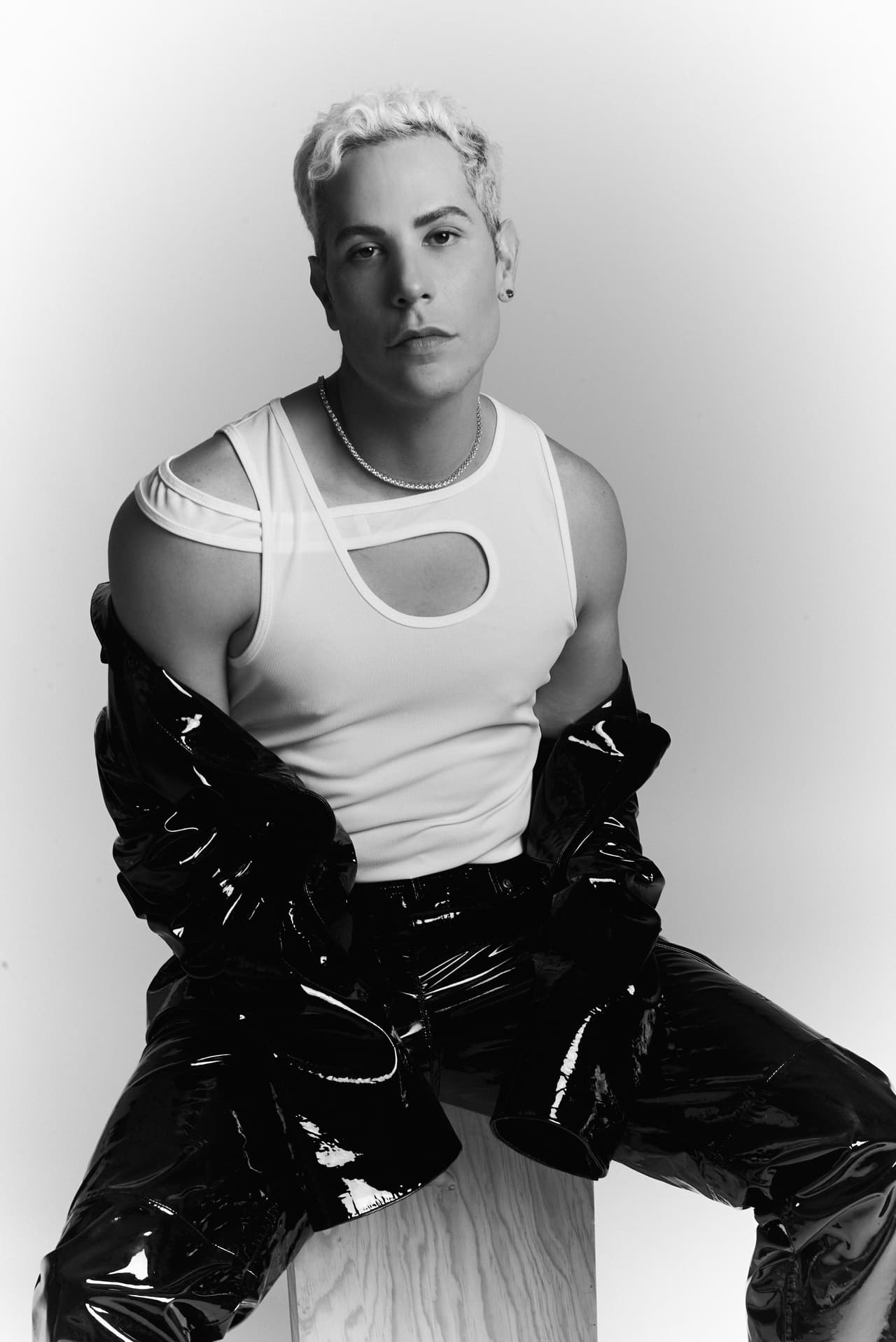 <h2 class="cms-H2-H2">Christian Chávez presentará una categoría en los Latin AMAs 2024</h2>
<br>Actor y cantante mexicano, quien recientemente tuvo gran éxito por el reencuentro y gira mundial del grupo RBD.