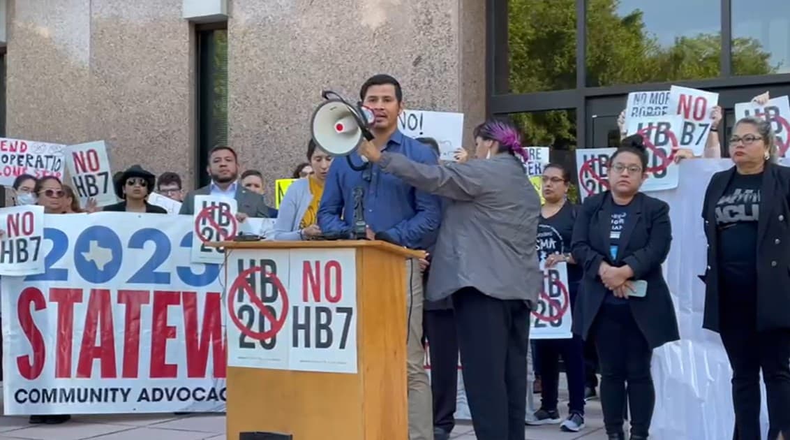 Robert Mejía, inmigrante detenido por la Operación Lone Star.