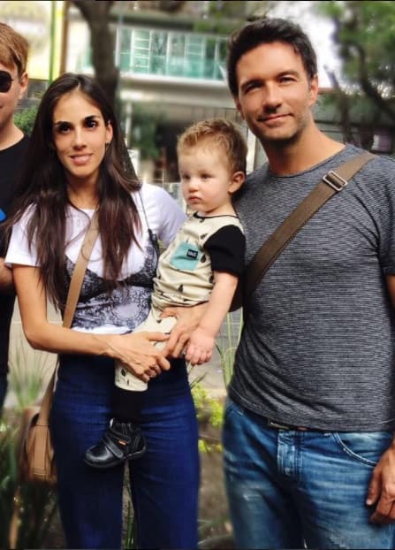 Leonardo de Lozanne y Sandra Echeverría tienen a Andrés, que es el tercer hijo del cantante en esta su segunda unión, porque del primer matrimonio tiene a Bruno y Alexis.