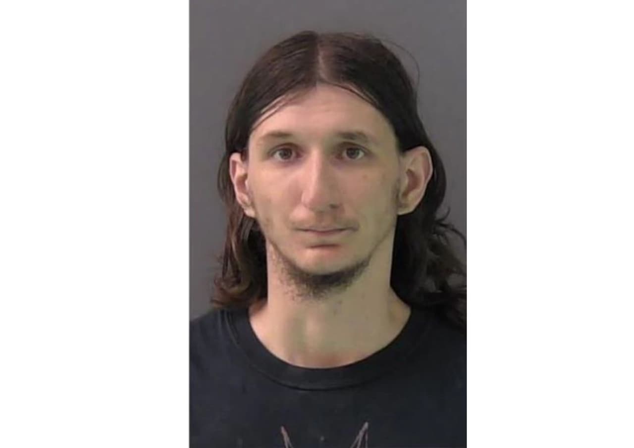 Brian Harley Flynn de 21 años es de Temple y enfrenta un delito grave de prostitución con una menor de 18 años.