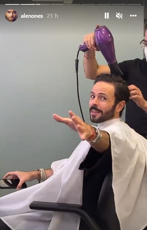 Al parecer, la relación entre los intérpretes de Edmundo (José María Torre), Ignacio (Mane de la Parra) y Patricio (Alejandro Nones) es cercana dentro y fuera de la pantalla, pues en los videos no dejaron de bromear.