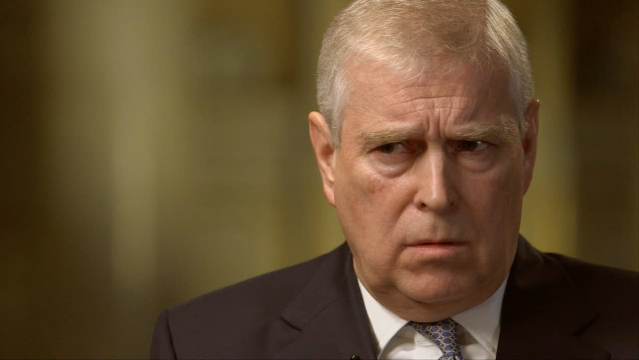 El duque de York se sentó con Maitlis el 14 de noviembre pasado en el Palacio de Buckingham para dar una entrevista sobre sus vínculos con el fallecido pedófilo Jeffrey Epstein.
<br>