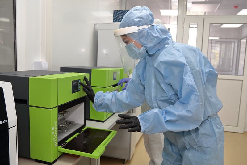 Habilitan 30 centros de vacunación contra Covid-19 en Nueva York