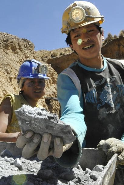 2. Diez años de producción de plata.