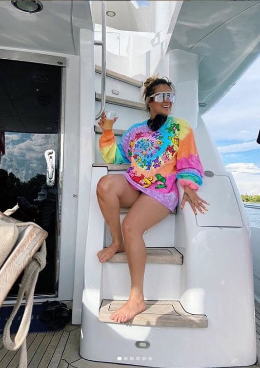 La cantante había ocultado que había dado positivo a coronavirus por dos importantes razones.