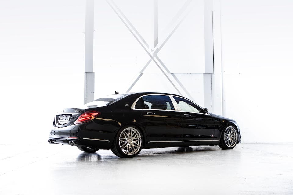 <h3 class="cms-H3-H3"><b>Mercedes-Maybach S650 Brabus 900 2016</b></h3>
<br>Vendido en $230,890 con un registro de 385 millas (620 kilómetros).