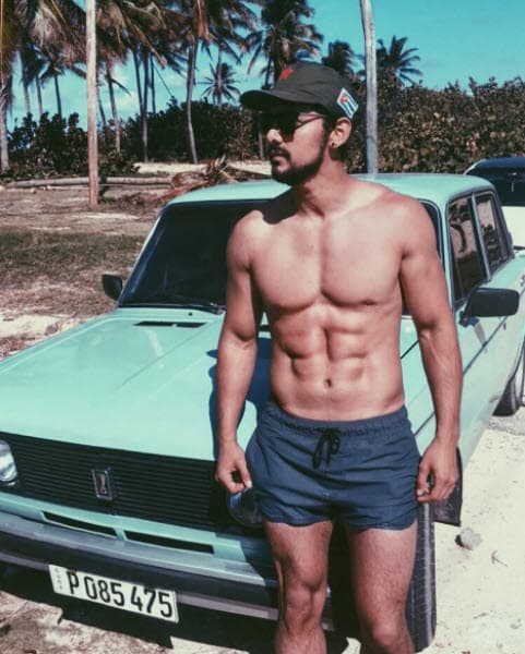 <b>Miguel Martínez</b> tiene 26 años y ha continuado su camino por los melodramas, continúa sacando suspiros con su musculoso cuerpo.