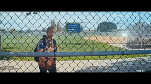 <b>El Perdedor - Maluma (2015)</b>
<br>"Dime cuál fue mi error 
<br>Si mi único delito solo fue amarte 
<br>Hoy soy el perdedor 
<br>Que me ha robado el truco para enamorarte"