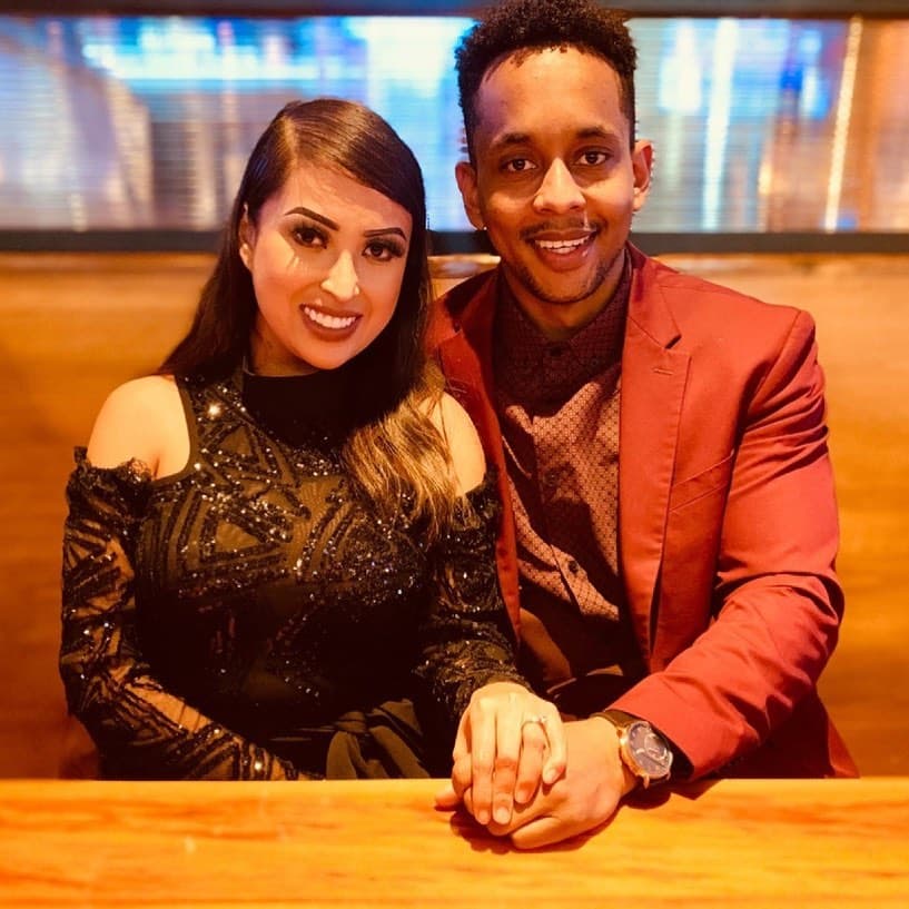 Se convirtieron en una de las parejas más entrañables por la armonía que reflejaban en la pantalla y en las redes sociales. Tras la aprobación de sus familias, Darwin decidió hacerle la gran pregunta.