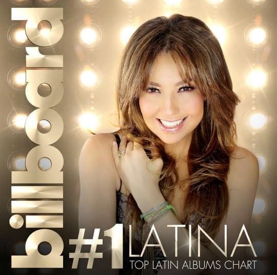 La cantante no cabe de la alegría porque debutó en la lista de los Latin Top Albums de Billboard con su disco 'Latina'.
