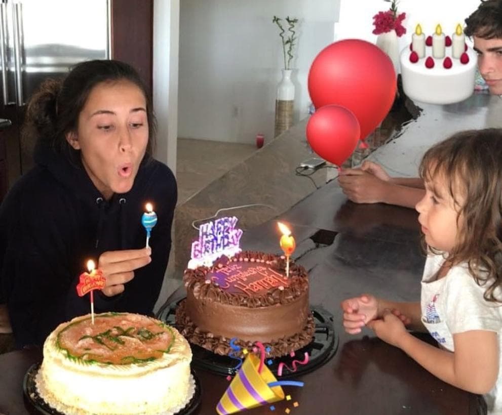El pasado 5 de agosto, Alan Tacher también festejó el cumpleaños número 19 de su hija mayor, Hannah. El conductor mexicano la felicitó con un tierno mensaje en redes sociales.