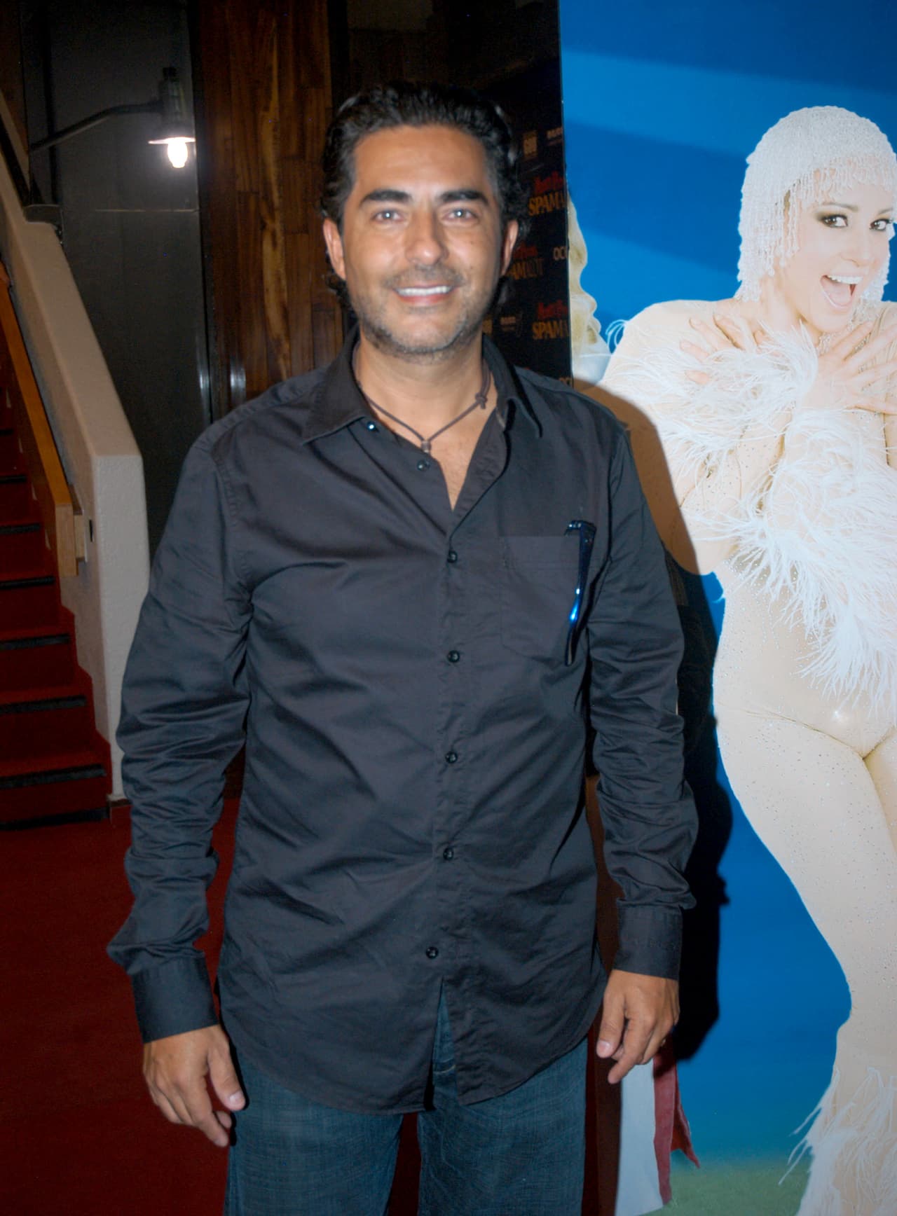 A principios de octubre pasado, Araiza, de 54 años, confirmó a través de un extenso
<b><a href="https://twitter.com/negroaraiza2" target="_blank">mensaje en Twitter</a></b> que su esposa Fernanda Rodríguez y él tomaron la decisión de poner "en pausa" su matrimonio de 24 años "por razones personales".