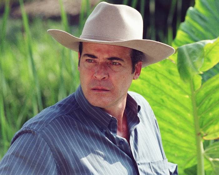 'Amador Montero' siempre estuvo enemistado con 'Fausto' por el amor de una mujer.