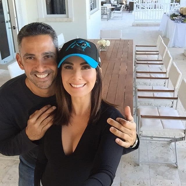 Laura Posada, esposa del ex receptor de los New York Yankees, Jorge Posada, y life coach, trabajará con las bellas para que puedan alcanzar el equilibrio más deseado en mente, cuerpo y alma. Laura, autora de tres libros, combina todo su conocimiento y experiencia para proporcionar las herramientas necesarias para tener éxito.