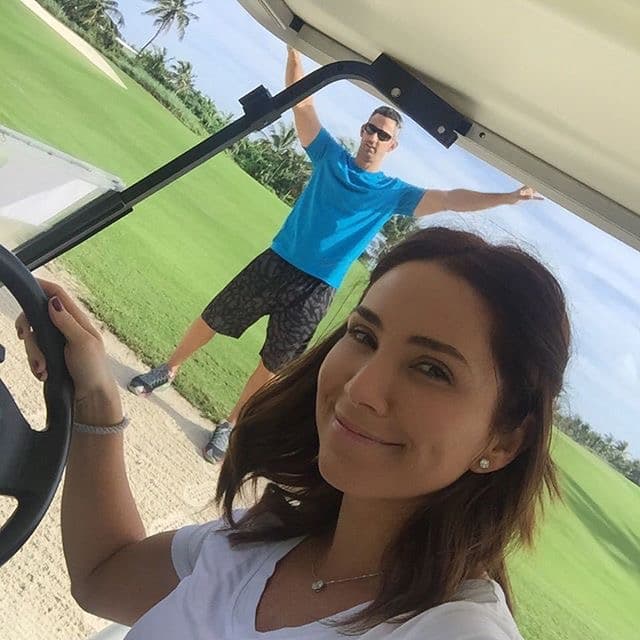 Laura Posada, esposa del ex receptor de los New York Yankees, Jorge Posada, y life coach, trabajará con las bellas para que puedan alcanzar el equilibrio más deseado en mente, cuerpo y alma. Laura, autora de tres libros, combina todo su conocimiento y experiencia para proporcionar las herramientas necesarias para tener éxito.