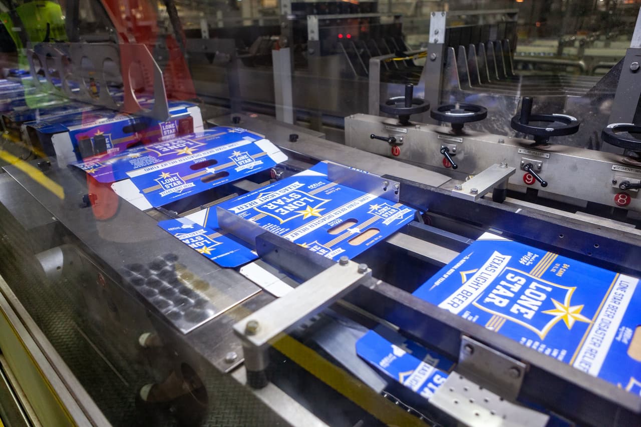 <a href="https://lonestarbeer.com/" target="_blank">Lone Star Brewery, construida en 1884, fue la primera gran fábrica de cerveza mecanizada en Texas. </a>