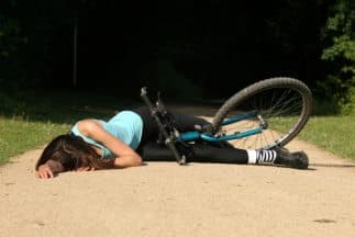 Detienen a conductor que arrolló a ciclista en Sabana Grande